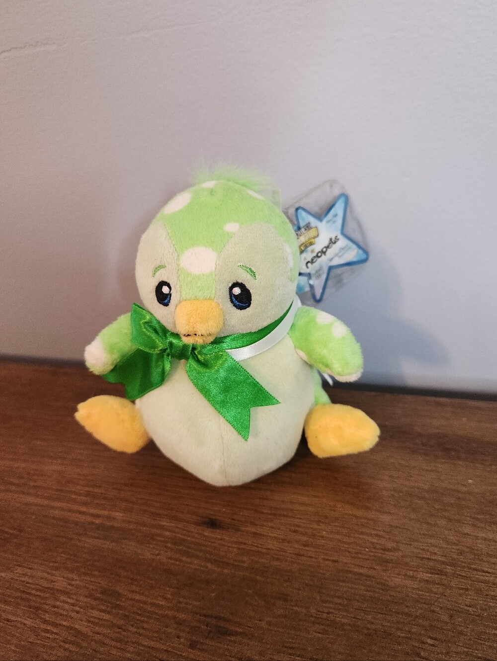 Neopets Green Polka Dots Speckled Bruce Penguin Plush Stuffed Toy 2008